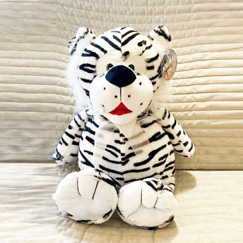NWT Vtg 2009 Tiger  20” Stuffed  Animal Pals Plush Toy